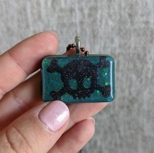🌈BOGO🌈 Resin Necklace - Green Skull